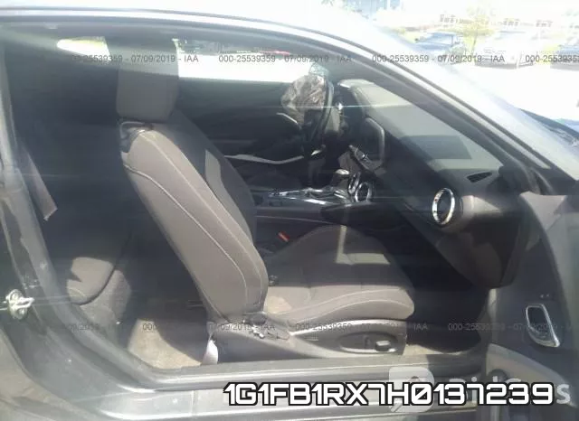 1G1FB1RX7H0137239 фото 6