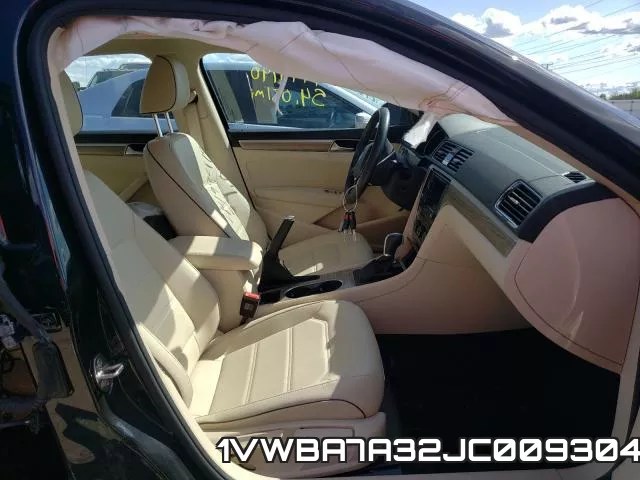 1VWBA7A32JC009304 фото 6
