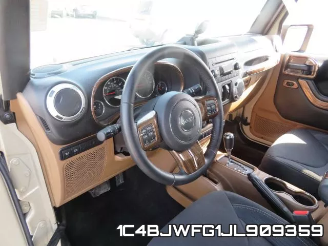 1C4BJWFG1JL909359 фото 10