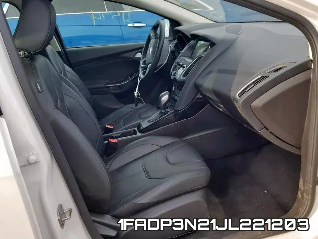 1FADP3N21JL221203 фото 6