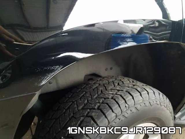1GNSKBKC9JR129087 фото 10