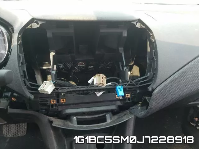 1G1BC5SM0J7228918 фото 10