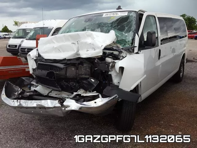 1GAZGPFG7L1132065 фото 3