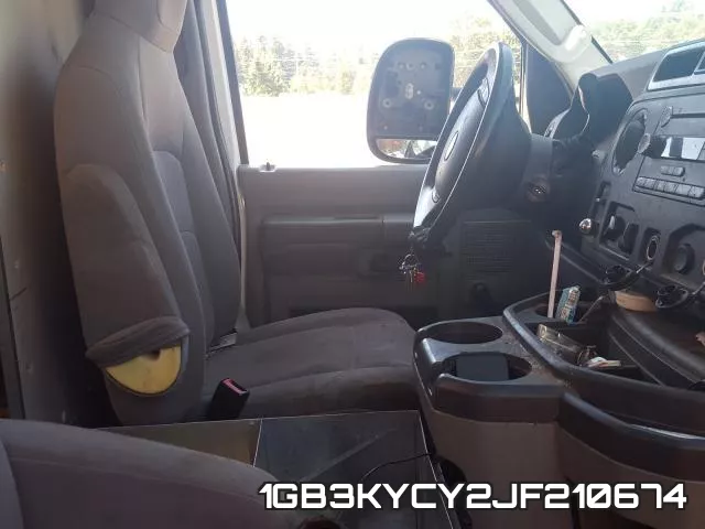 1GB3KYCY2JF210674 фото 6