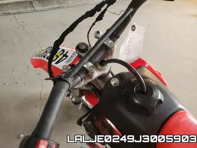LALJE0249J3005903 фото 9