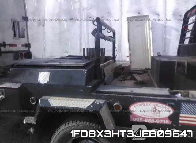 1FD8X3HT3JEB09647 фото 8