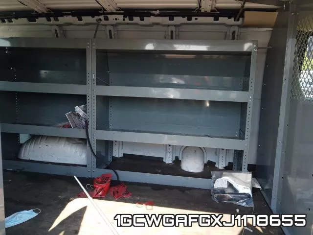 1GCWGAFGXJ1178655 фото 7