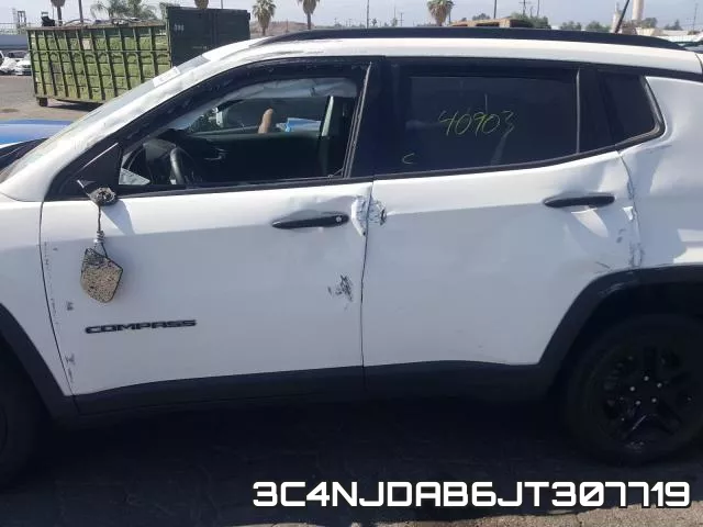 3C4NJDAB6JT307719 фото 10