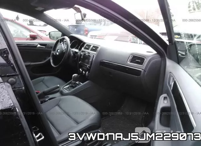 3VWD17AJ5JM229073 фото 6