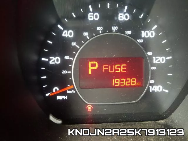 KNDJN2A25K7913123 фото 9