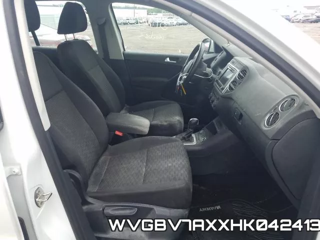 WVGBV7AXXHK042413 фото 6