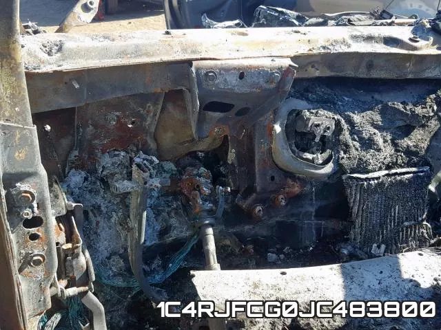 1C4RJFCG0JC483800 фото 9