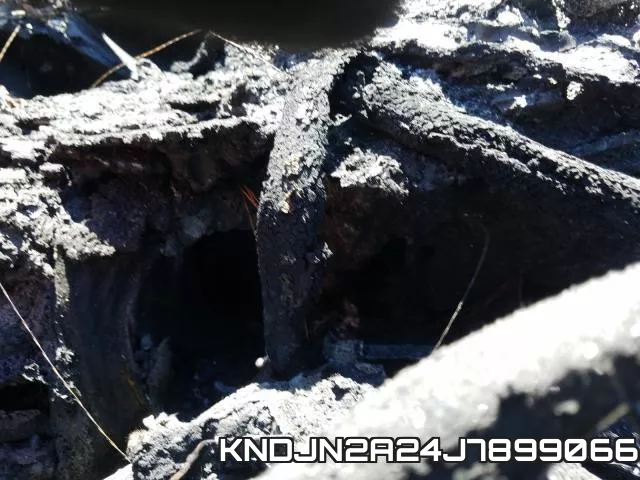 KNDJN2A24J7899066 фото 9