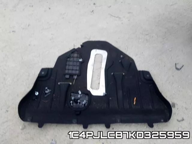 1C4PJLCB7KD325959 фото 10