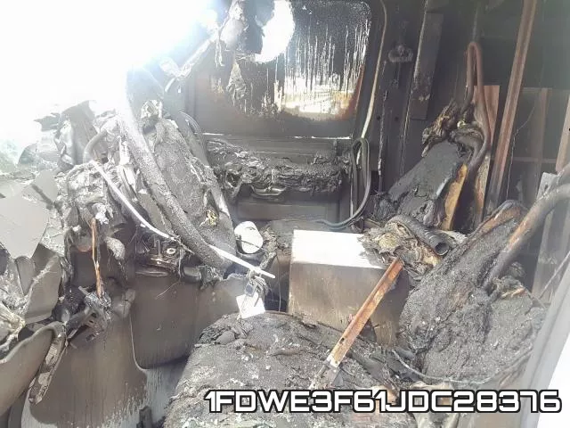1FDWE3F61JDC28376 фото 6
