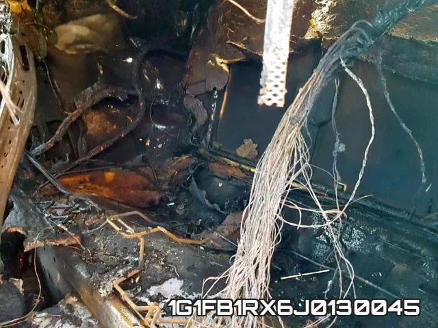 1G1FB1RX6J0130045 фото 7