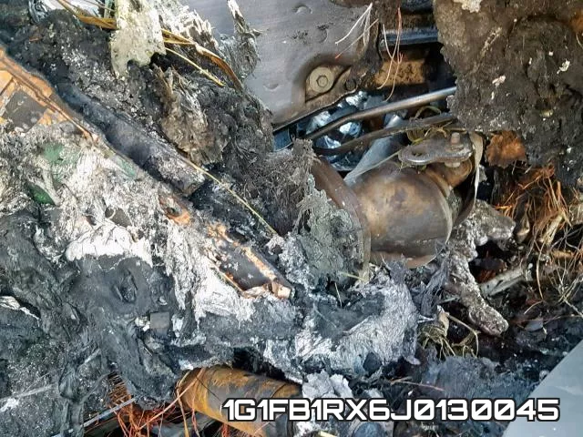 1G1FB1RX6J0130045 фото 9