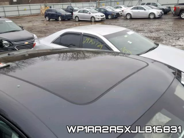 WP1AA2A5XJLB16831 фото 10