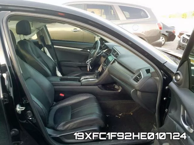 19XFC1F92HE010724 фото 6