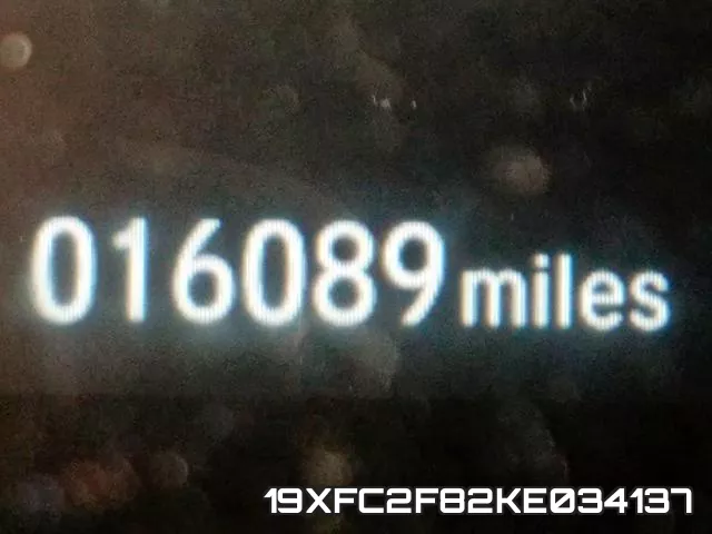 19XFC2F82KE034137 фото 9