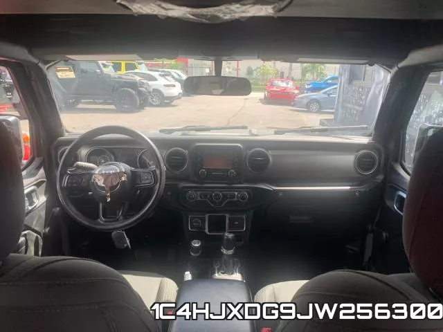 1C4HJXDG9JW256300 фото 9