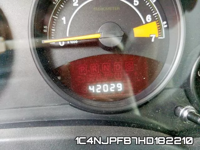 1C4NJPFB7HD182210 фото 8