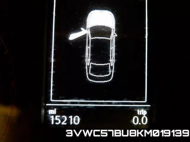 3VWC57BU8KM019139 фото 9