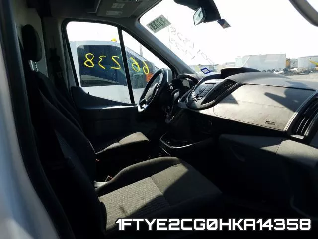 1FTYE2CG0HKA14358 фото 6