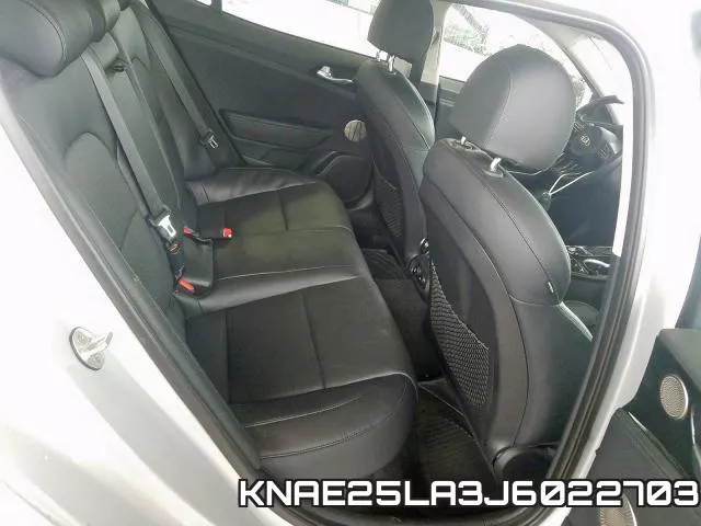 KNAE25LA3J6022703 фото 7