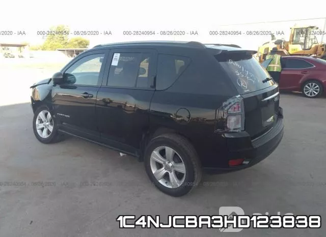1C4NJCBA3HD123838 фото 4