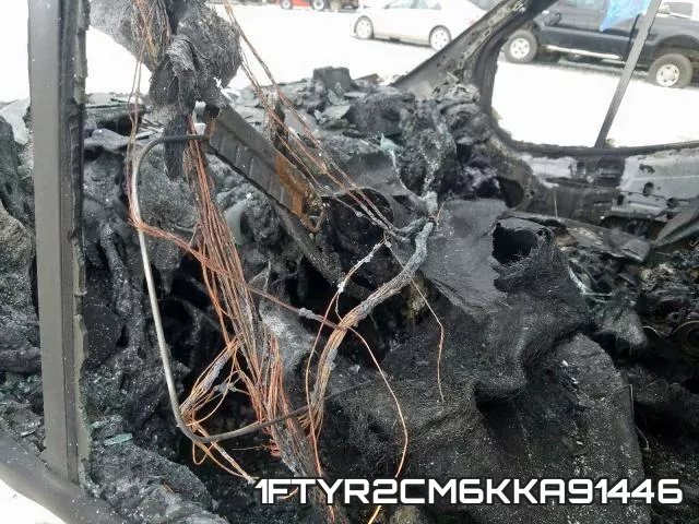 1FTYR2CM6KKA91446 фото 9