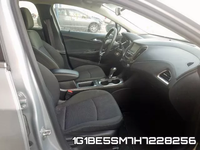 1G1BE5SM7H7228256 фото 6