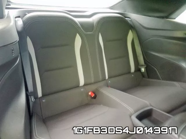 1G1FB3DS4J0143917 фото 7