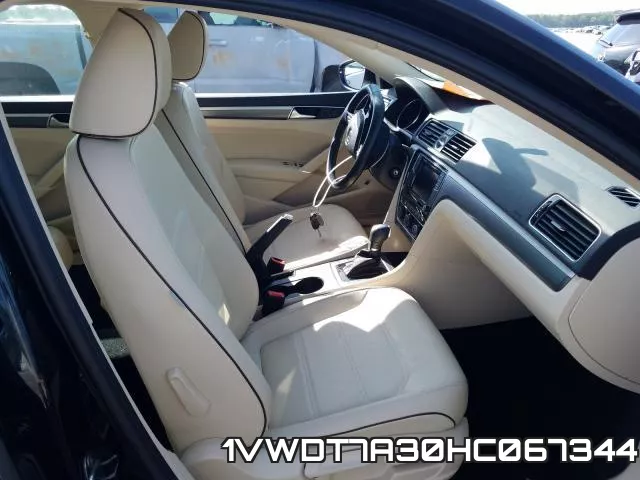 1VWDT7A30HC067344 фото 6