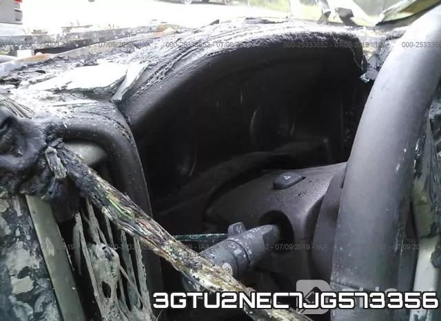 3GTU2NEC7JG573356 фото 8