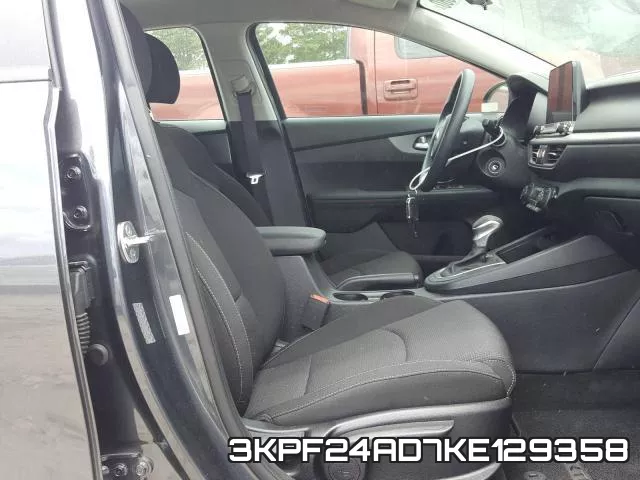 3KPF24AD7KE129358 фото 6