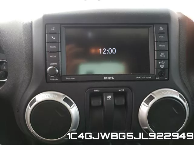 1C4GJWBG5JL922949 фото 10