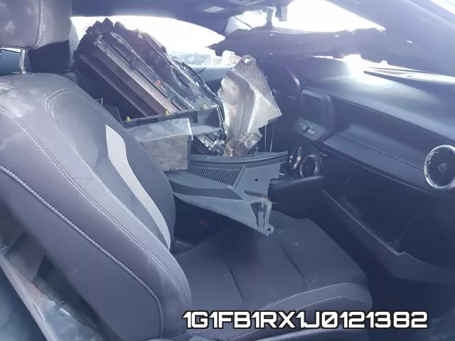 1G1FB1RX1J0121382 фото 6