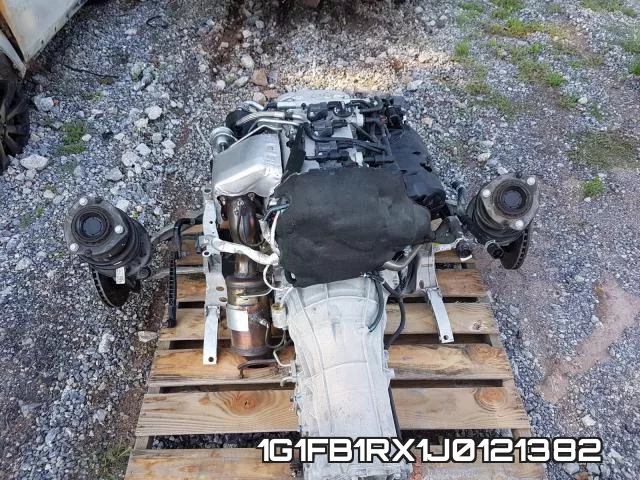 1G1FB1RX1J0121382 фото 8
