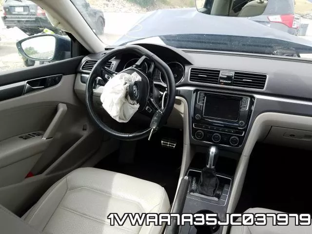 1VWAA7A35JC037979 фото 10