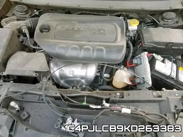 1C4PJLCB9KD263383 фото 8