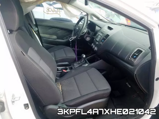 3KPFL4A7XHE021042 фото 6