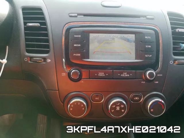 3KPFL4A7XHE021042 фото 10