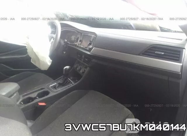 3VWC57BU7KM040144 фото 6
