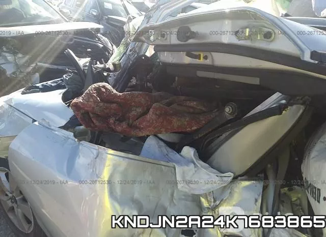 KNDJN2A24K7683865 фото 8