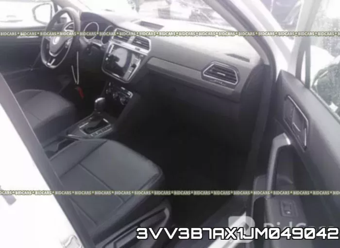 3VV3B7AX1JM049042 фото 6