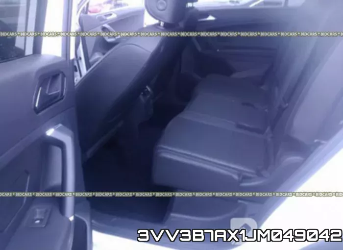 3VV3B7AX1JM049042 фото 9