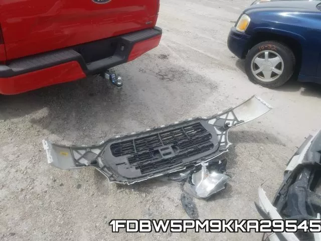 1FDBW5PM9KKA29545 фото 10