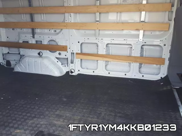 1FTYR1YM4KKB01233 фото 7