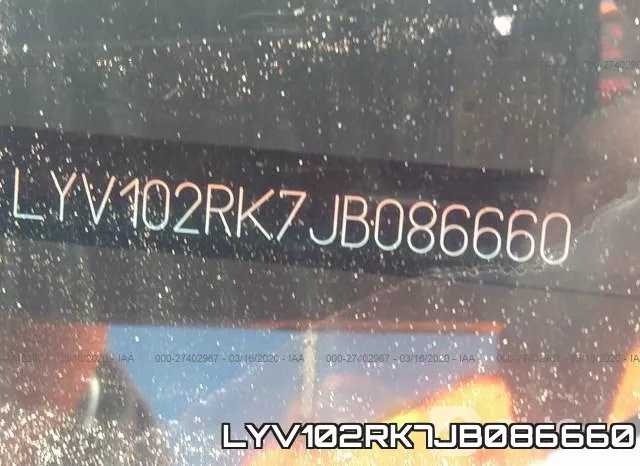 LYV102RK7JB086660 фото 10